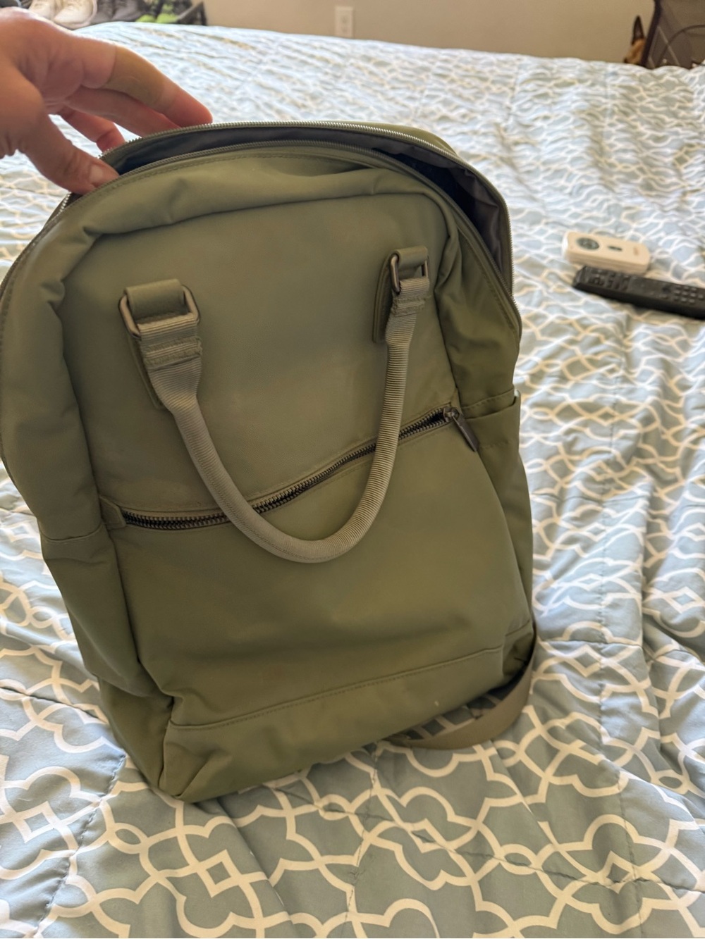 Open Story Olive Green Backpack - Minimal Carry